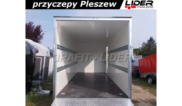 TP-026 TFS 420T.01, furgon izolowany, sandwich, 420 x 200 x 210 cm, tył trap najazdowy, DMC 2700kg